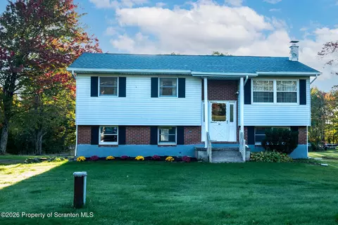 762 Cortez Rd, Lake Ariel, PA 18436