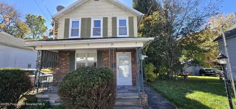 147 Monroe St, Archbald, PA 18403