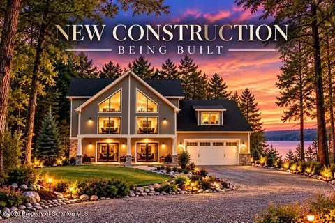 136 Sunrise Trl, Hawley, PA 18428