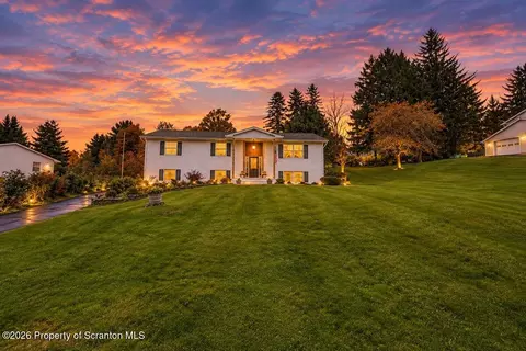 17 Concord Ave, Factoryville, PA 18419