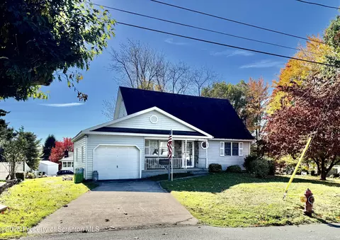 1140 E State St, Archbald, PA 18403
