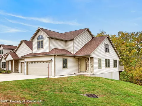 226 Village View Dr, Tunkhannock, PA 18657