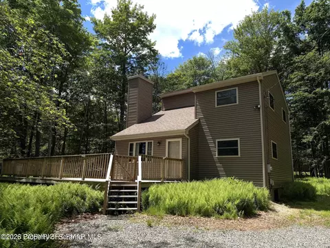 21 Cherry Ct, Clifton Twp, PA 18424