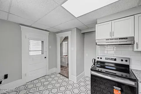 Entry Way - 31 Butler St, Old Forge, PA 18518 photo 11 of 16