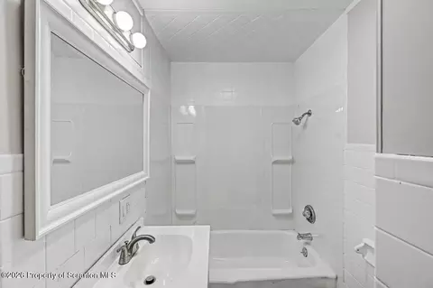 Bath - 31 Butler St, Old Forge, PA 18518 photo 5 of 7