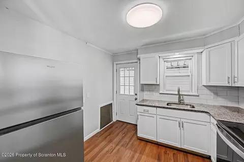 Entry Way - 31 Butler St, Old Forge, PA 18518 photo 4 of 16