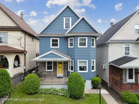 707 Smith St, Dunmore, PA 18512