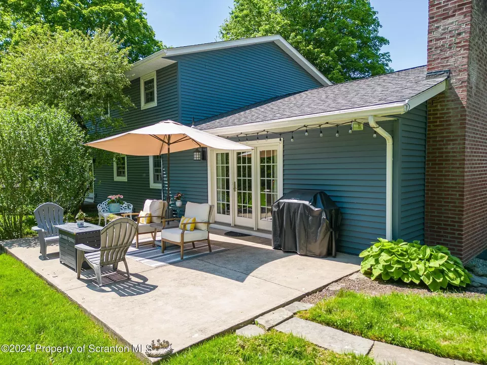 Exterior - 900 Longview Ter, Clarks Summit, PA 18411 photo 5 of 7