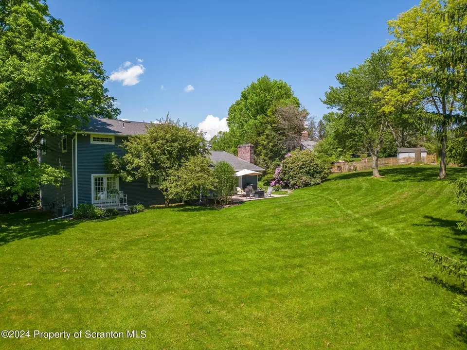 Exterior - 900 Longview Ter, Clarks Summit, PA 18411 photo 4 of 7