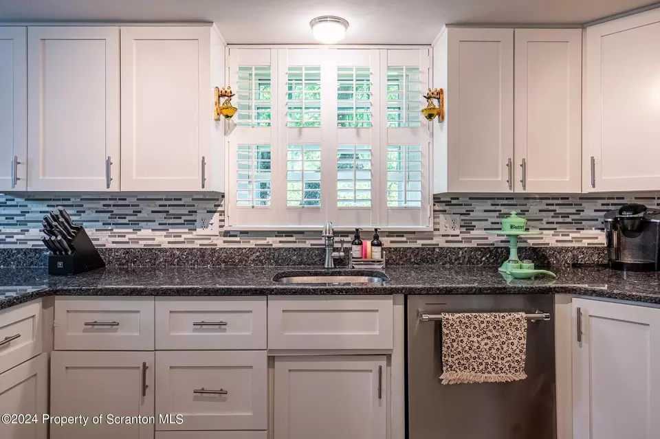 Kitchen - 900 Longview Ter, Clarks Summit, PA 18411 photo 2 of 3