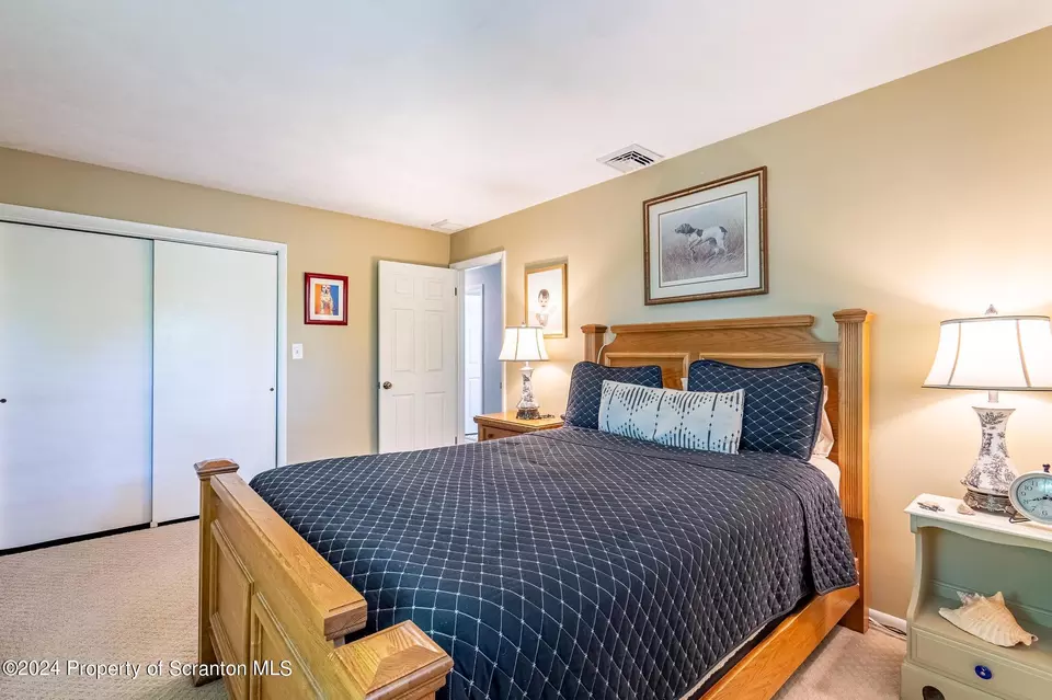 Bedroom - 900 Longview Ter, Clarks Summit, PA 18411 photo 6 of 9