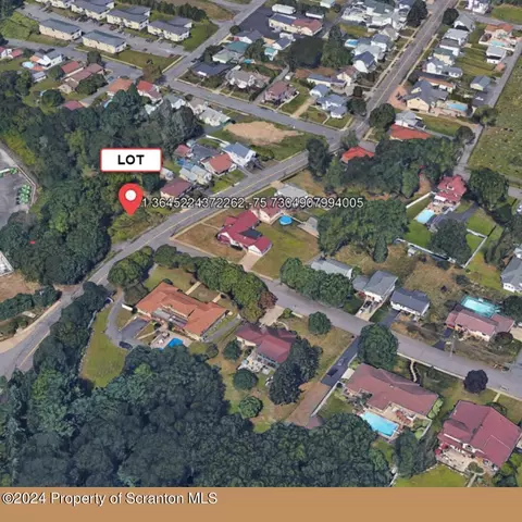 620 Moosic Rd, Old Forge, PA 18518