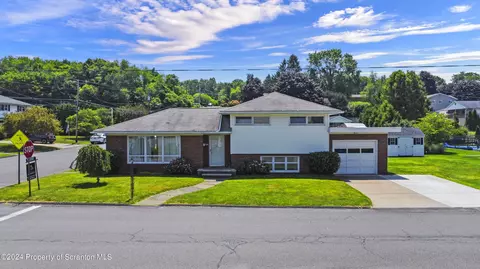 701 Grassy Island Ave, Jessup, PA 18434