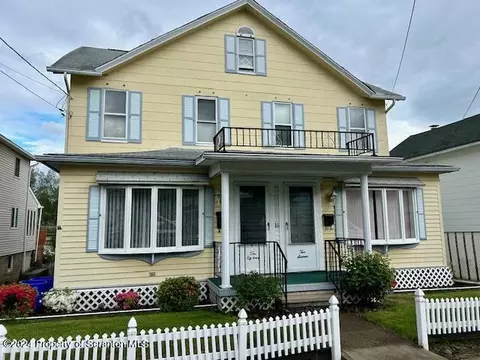 216-218 2nd St, Blakely, PA 18447