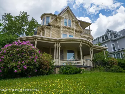 821 Olive St Mckenna St, Scranton, PA 18510