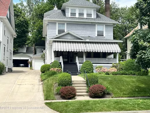 1013 Sunset St, Scranton, PA 18509
