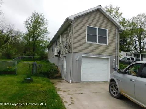 175 Schoolhouse Hl, Mehoopany, PA 18629
