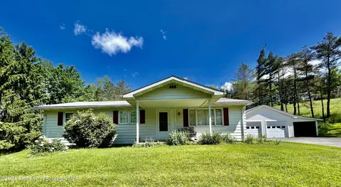 153 Stone Crop, Hallstead, PA 18822