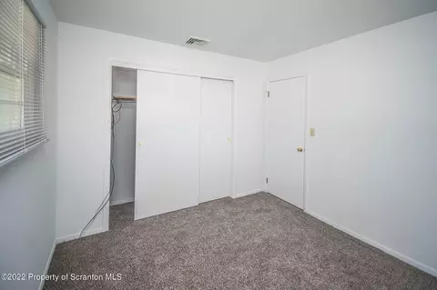 1110 R Springbrook Ave, Moosic, PA 18507 photo 10