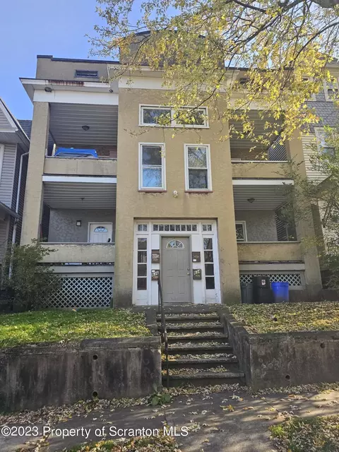 834-836 Monroe Ave, Scranton, PA 18510