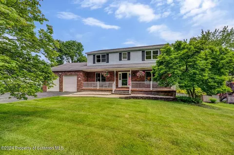 107 Sunrise Dr, Dalton, PA 18414