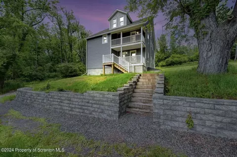 141 Ackerly Rd, Clarks Summit, PA 18411