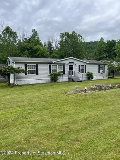 4310 Dubois St, Hallstead, PA 18822