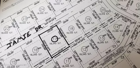 Jamie Drive, Archbald, PA 18403