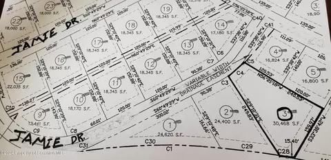 Jamie Drive, Archbald, PA 18403