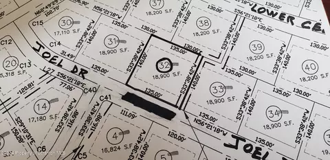Joel Drive, Archbald, PA 18403