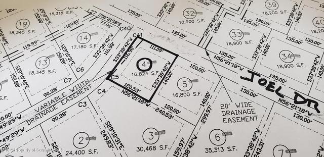 Joel Drive, Archbald, PA 18403