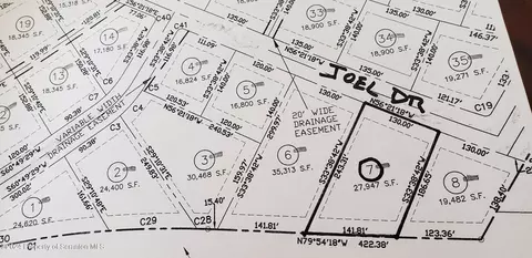 Joel Drive, Archbald, PA 18403