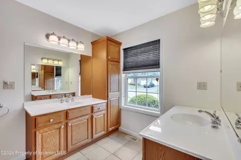 Bath - 45 Sharon Dr, Moosic, PA 18507 photo 1 of 5