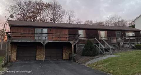 113 Whitetail Dr, Scranton, PA 18504