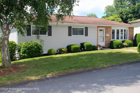 3252 Oak Ave, Scranton, PA 18505