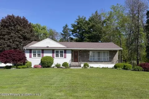 662 N Main St, Plains, PA 18705