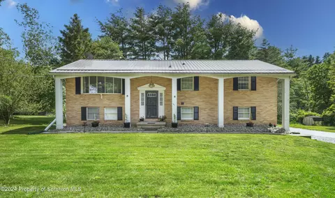 366 Lake St, Dallas, PA 18612