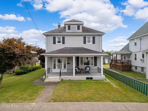 219 Bowman St, Dickson City, PA 18519