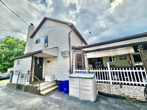 101 Bank St, Peckville, PA 18452