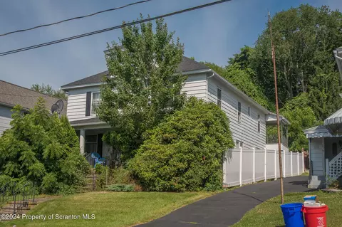 855 Throop St, Dickson City, PA 18519