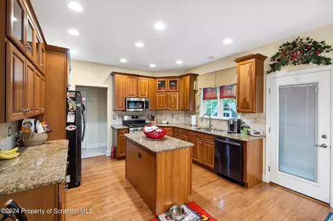 Kitchen - 111 Joyce Dr, Moosic, PA 18507 photo 1 of 3