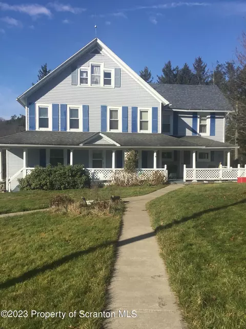 2514 Milwaukee Rd, Clarks Summit, PA 18411