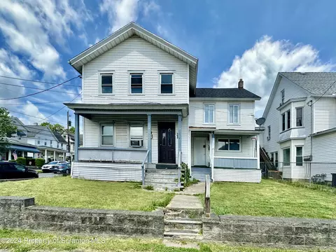 301 N Bromley Ave, Scranton, PA 18504