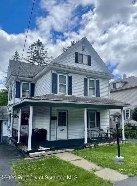 425 Center St, Clarks Summit, PA 18411