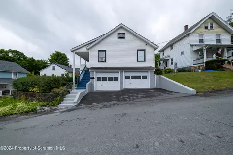 104 Ash St, Honesdale, PA 18431