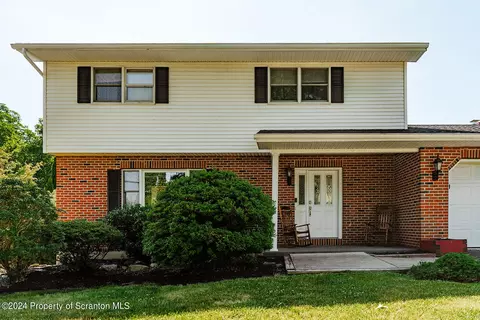 323 Knapp Rd, Clarks Summit, PA 18411
