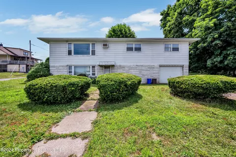 835 N Garfield Ave, Scranton, PA 18504