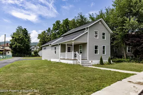 429 Brook St, Peckville, PA 18452