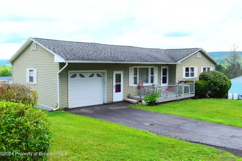 514 Pine St, Hallstead, PA 18822