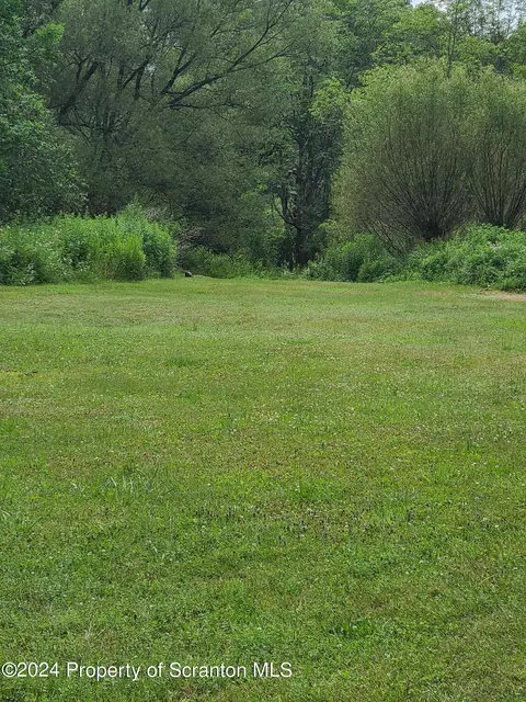 1537 State Route 502, Spring Brook Twp, PA 18444